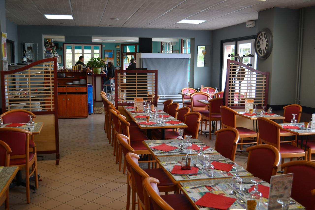 Le Relais De Risquetout Hem-Hardinval Exterior photo