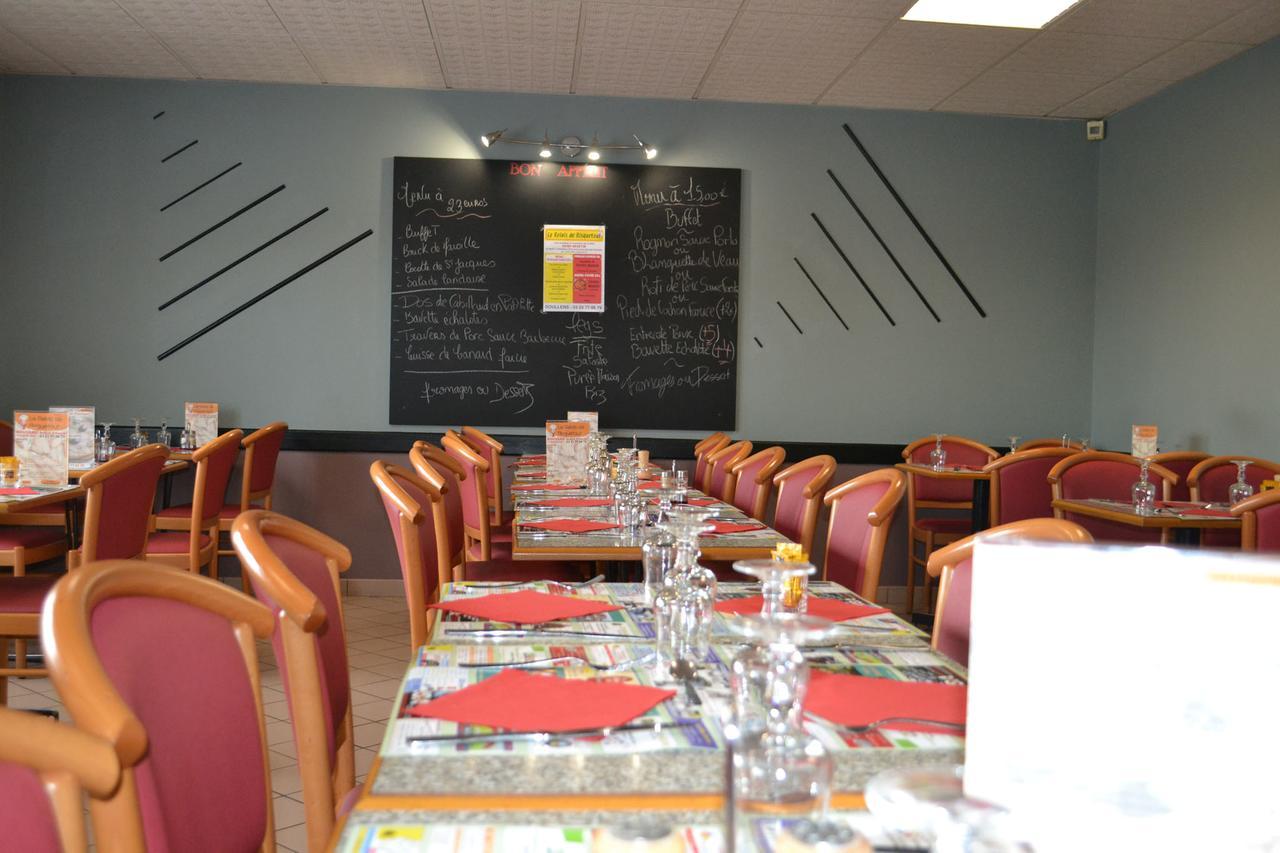 Le Relais De Risquetout Hem-Hardinval Exterior photo